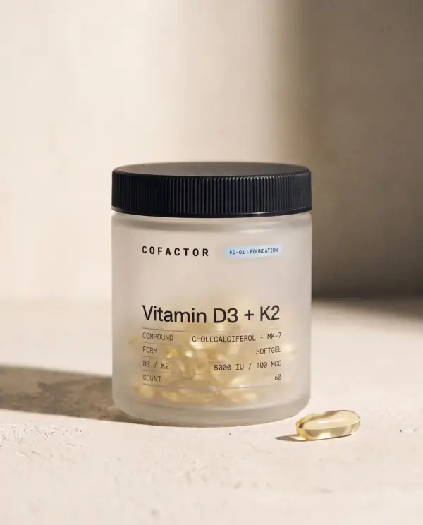 Vitamin D3 + K2 packshot